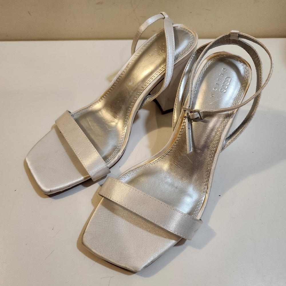 Asos White Satin Block heels Ankle Wrap sandals size 8